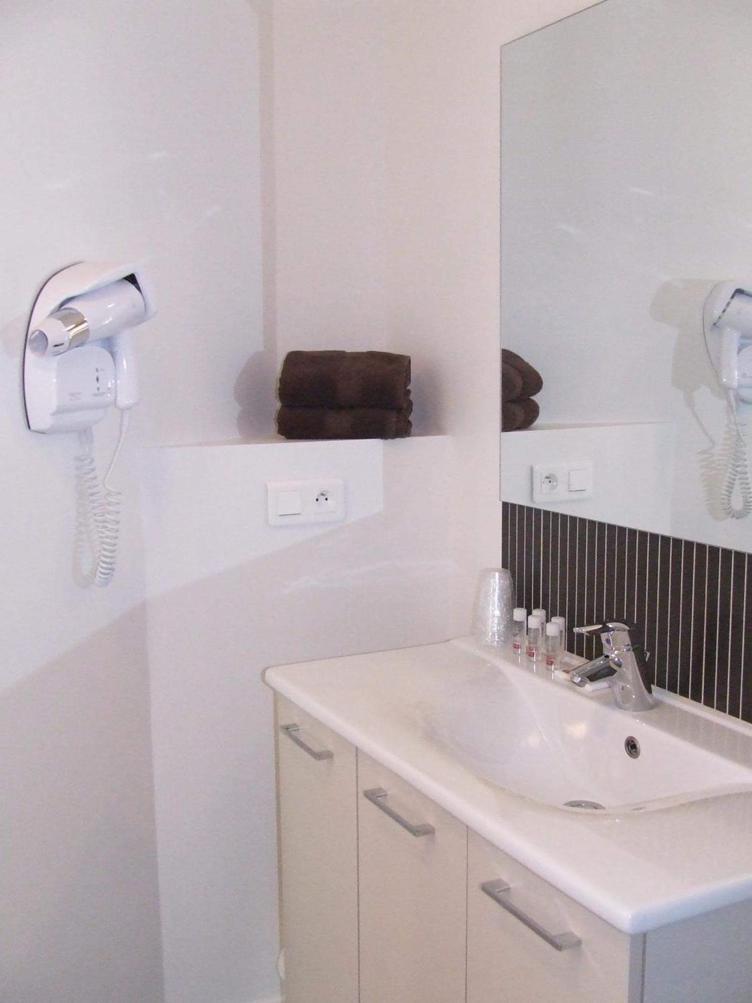 Hotel Patton Avranches Ngoại thất bức ảnh